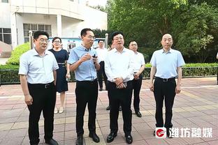 阿尔维斯努力筹了100万欧保释金 在4年半监禁生效前能暂时自由